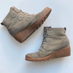 Sorel Toronto suede wedge ankle boot